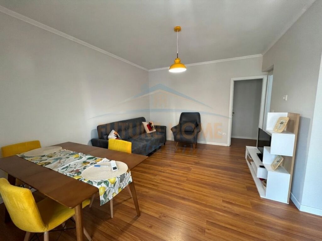 Shitet, Apartament 1+1, Selvia, Tiranë.