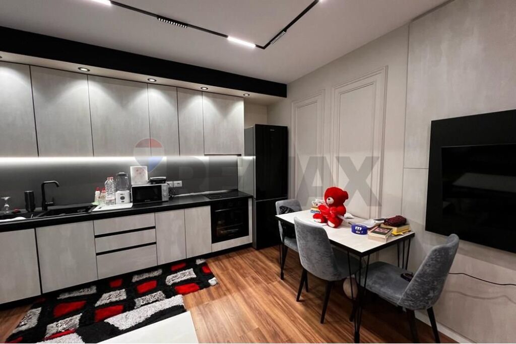Apartment for rent 1+1 at Komuna e Parisit!
