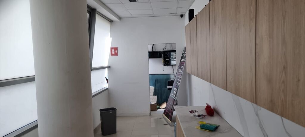 Jepet me qira ambient biznesi – Pranë Shkollës “Ismail Qemali”