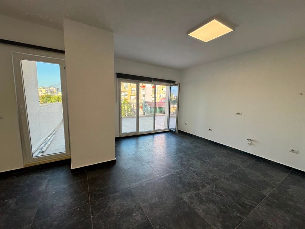 Office for rent at S_Living in Zog te Zi