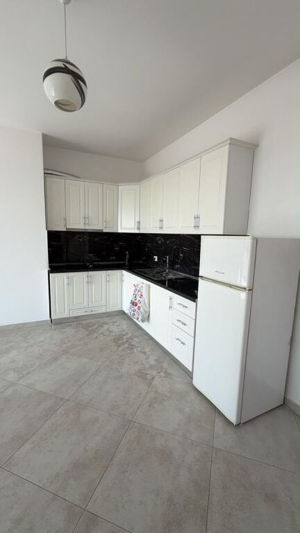 Apartament 1+1 per qira tek Arlis