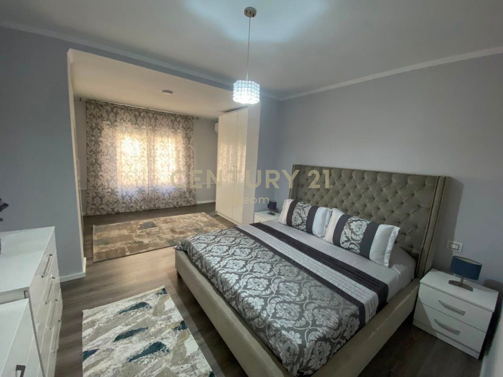 Apartament 2+1+Parkim me qira tek Liqeni Thate *** Pa Malore***