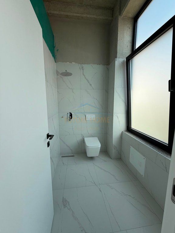 FOR RENT 2 STOREY BUILDING, TEG