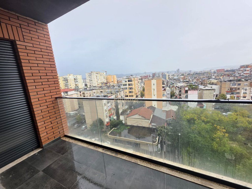 Apartament 2+1 per shitje ne Porcelan