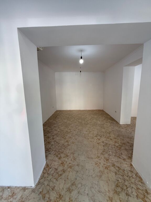 NEGOZIO+MONOLOCALE IN VENDITA