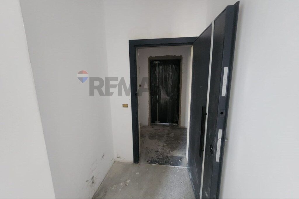 Apartament 2+1 per shitje Square 21