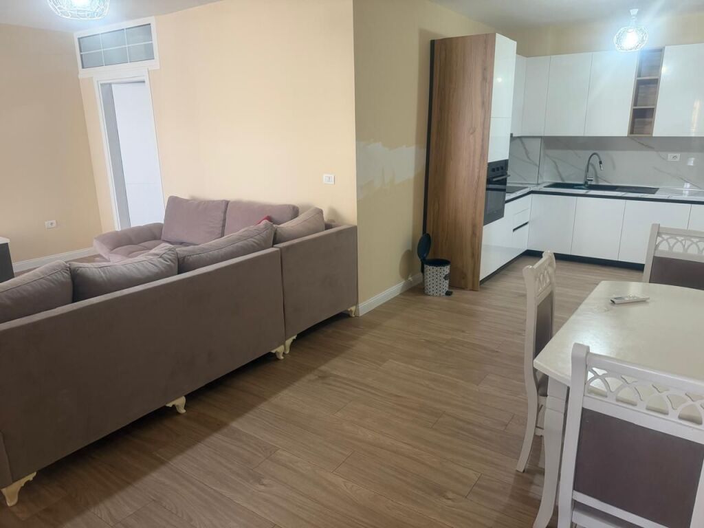 For rent apartment 2+1 Train station Durres