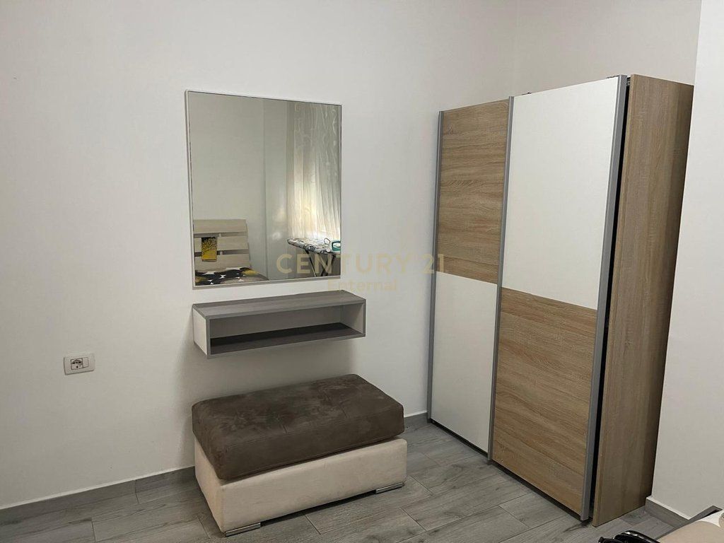 Apartament 1+1 Me Qira te Medreseja