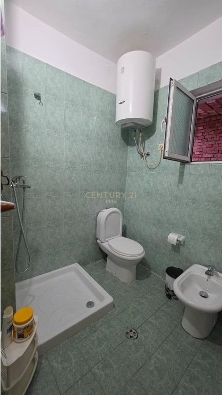 Apartment 3+1+2 for sale in Xhamllik! 190,000 €