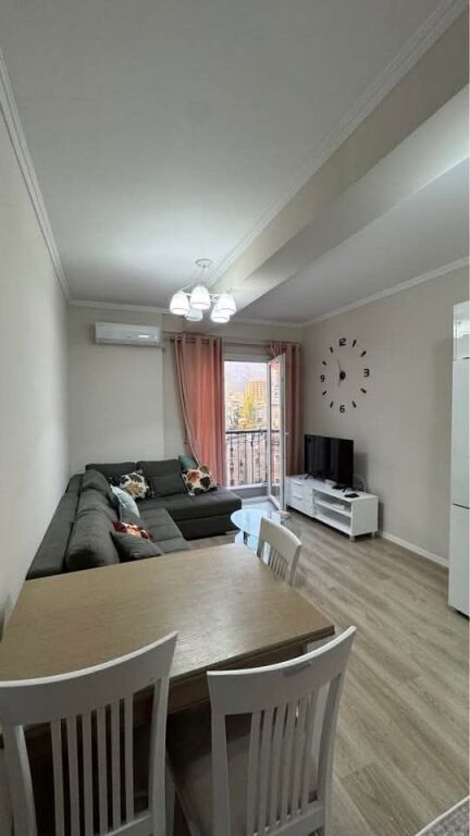 Appartamento 1+1 in Affitto - Te Brryli, Tirana
