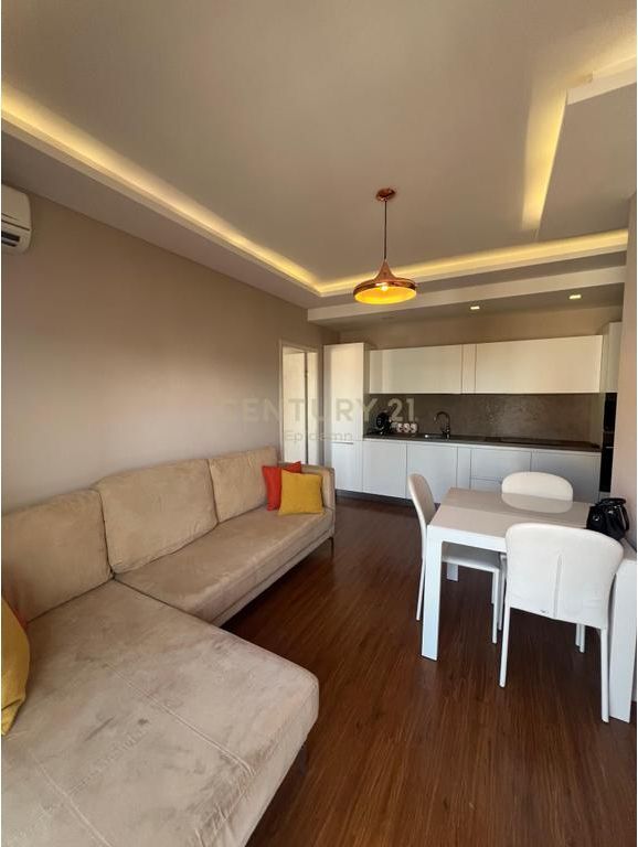 Apartament 1+1 per Qera prane Ish-Rajonit, Durres!