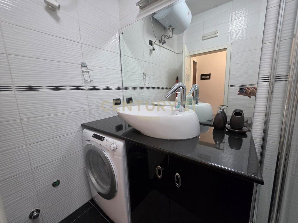 JEPET ME QERA APARTAMENT 1+1, PA MALORE TE LIQENI I THATË - 600 EURO