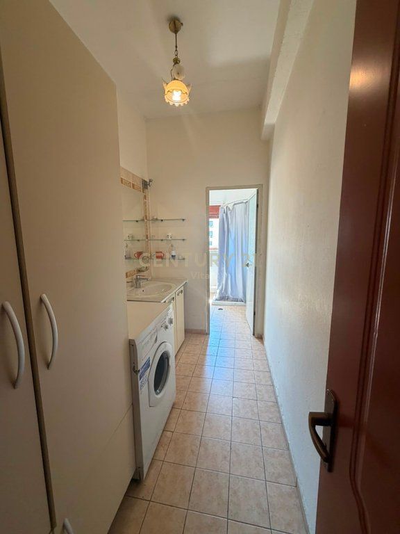 Apartament 3+1 me qira tek Stadiumi ,Durres !!