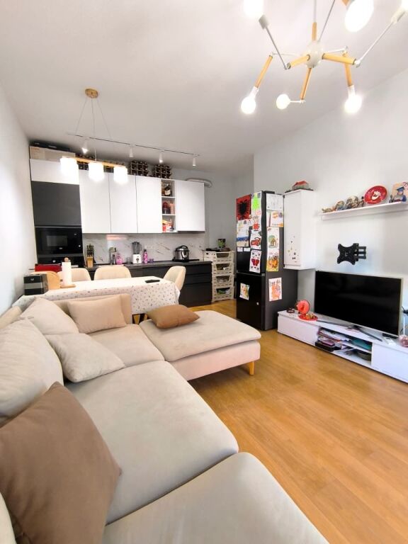 Apartament 2+1 per Qira ne Selite!
