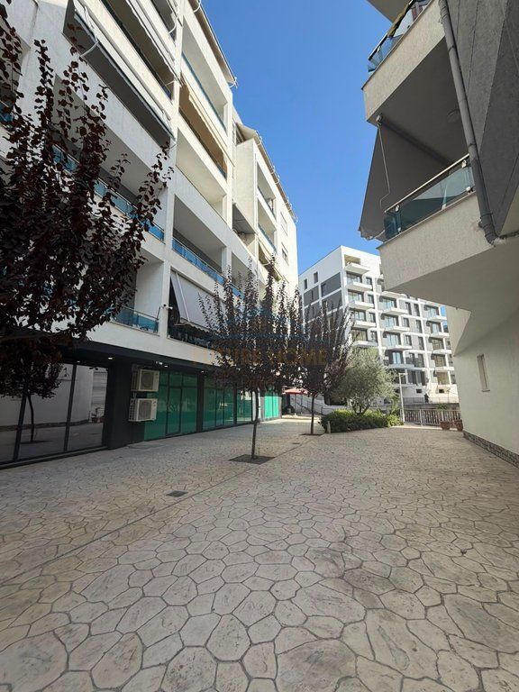Qera , Apartament 2+1+2 , Kopshti Zoologjik , Tirane