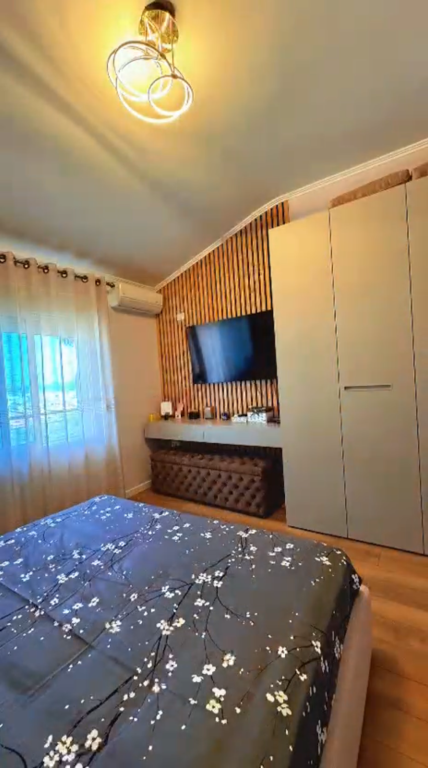 Apartament 1+1+ post parkimi Fresk Rruga e Teleferikut !