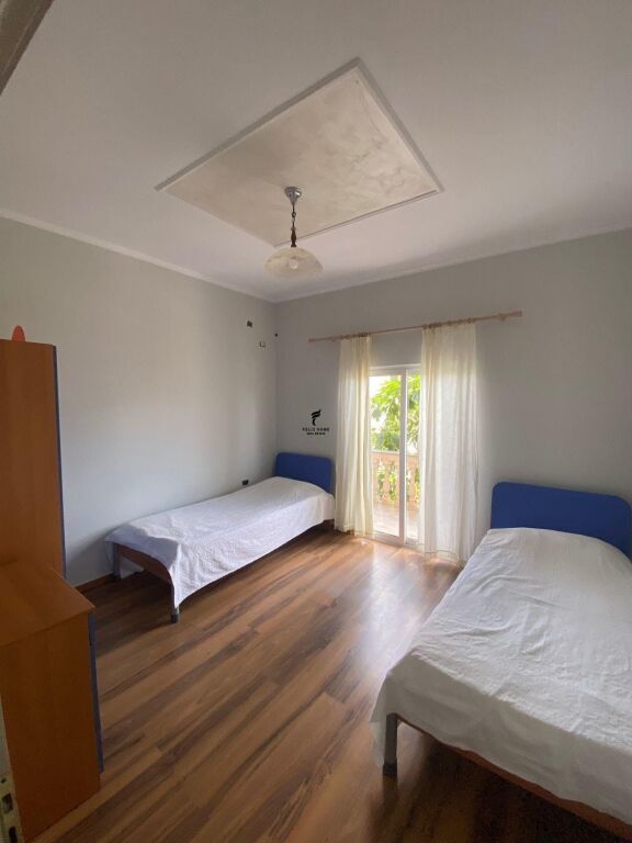 APARTAMENT ME QERA 3+1 SAUK 65.000 LEKE FH-89364