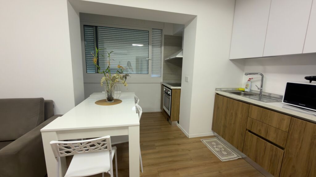 Jepet me qira apartament 3+1+2