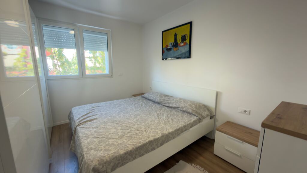 JEPET ME QIRA APARTAMENT 3+1,Prane Pazarit te Ri ,🏷️75.000Leke