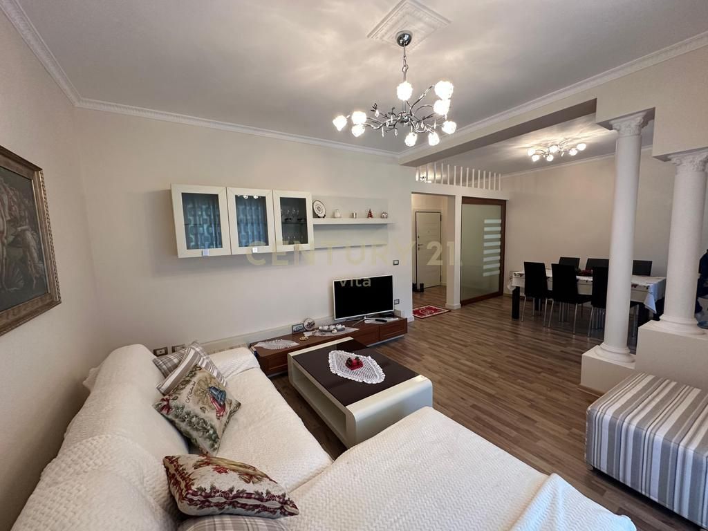 Jepet me qira apartament 1+1 pamje deti në Vollga , Durrës !