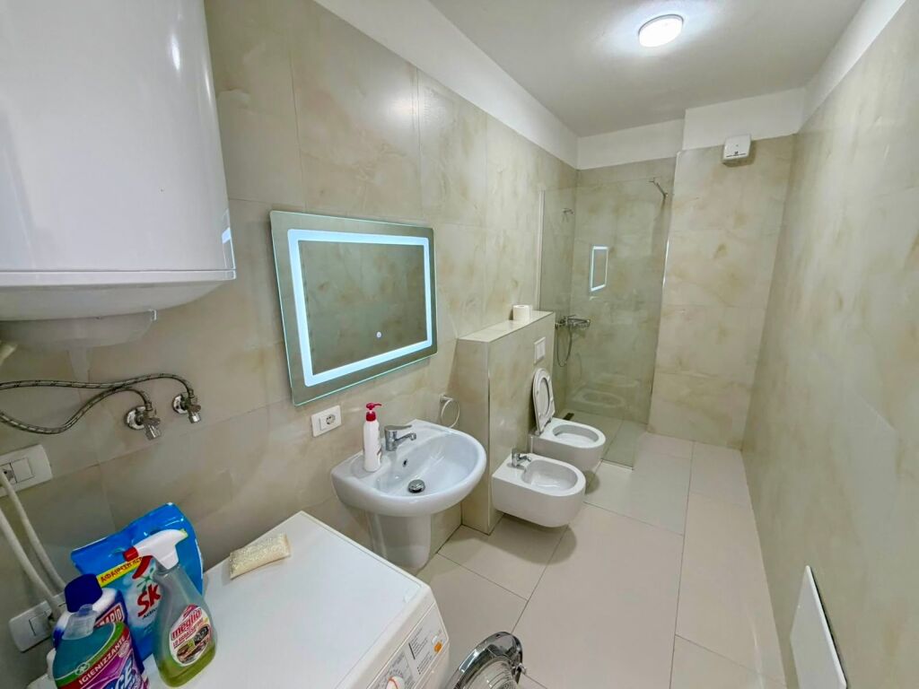 📣 QERA Apartament 2+1 Me 2 Tualete Dhe Verande 📍 Kodra e Diellit ✨