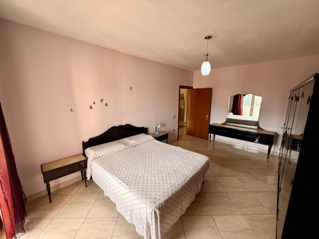 📣 QERA Apartament 1+1 📍 Rruga “Siri Kodra”, Brenda Unazes Se Vogel, Prane Market “Xhangolli” ✨