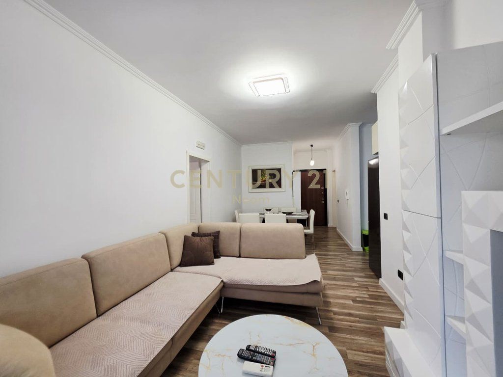 JEPET ME QERA APARTAMENT 1+1, PA MALORE TE LIQENI I THATË - 600 EURO