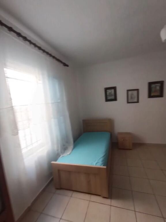 Rent | Shtëpi private 1 + 1 | Spitali Universitar i Traumës (SUT) | 450 €/month