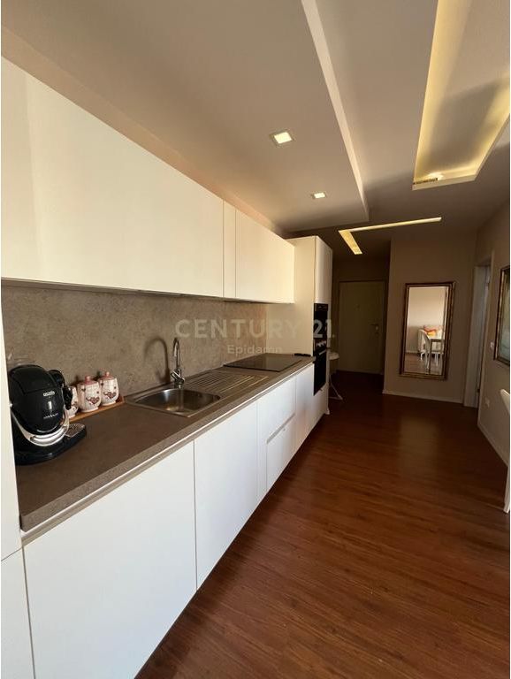 Apartament 1+1 per Qera prane Ish-Rajonit, Durres!