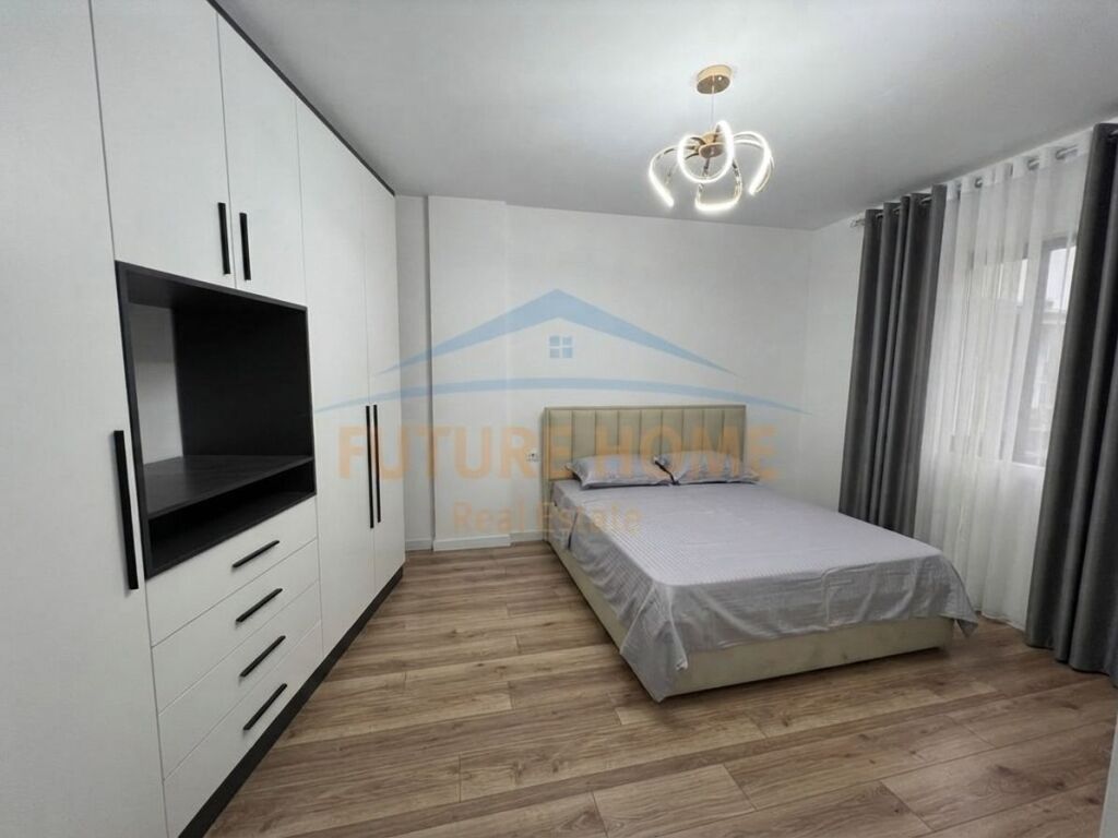 Shitet, Apartament 1+1, Kompleksi E-88, Laprakë