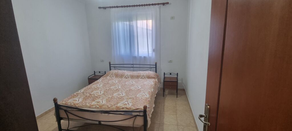 Shtepi private 400 euro ne kombinat