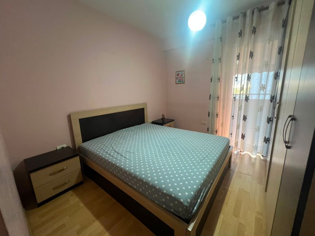 Xhamia Don Bosko, jepet me qera apartament 2+1.