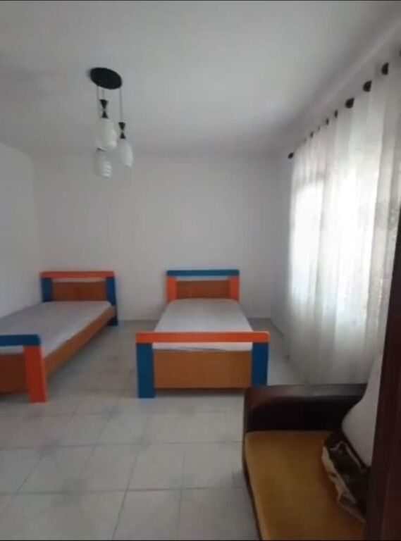 Rent | Shtëpi private 1 + 1 | Spitali Universitar i Traumës (SUT) | 350 €/month