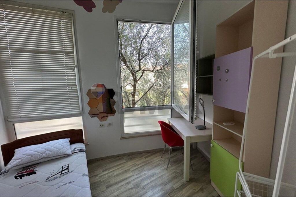 Apartament - Për Qira - Kodra e Diellit 1, Tiranë