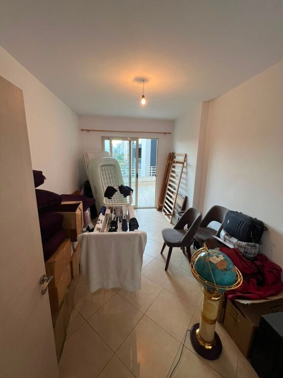 disponojmë apartament 2+1+2 për shitje pranë rrethit të astirit