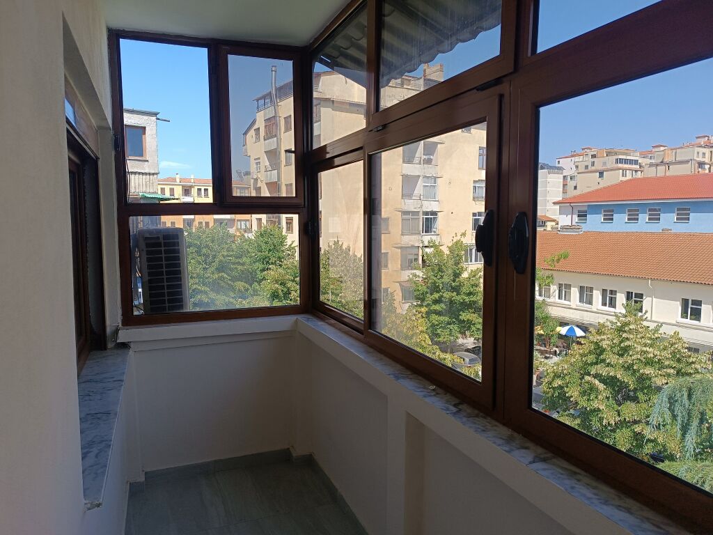 Jepet Shtepi me qera Pogradec