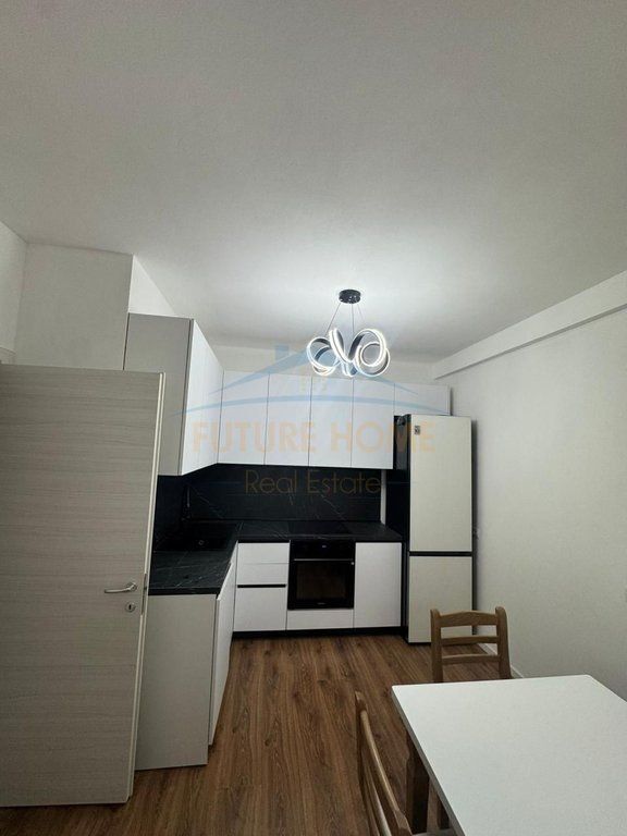 SHES APARTAMENT 1+1,KOMPLEKSI E88,LAPRAKE