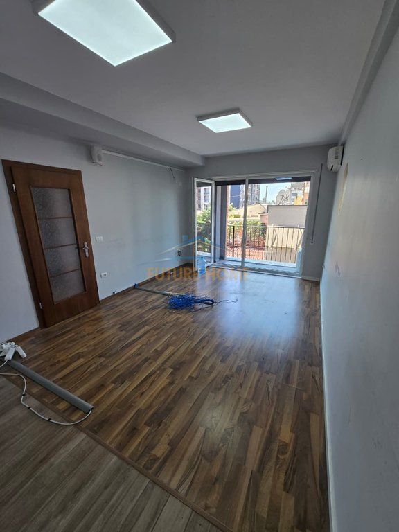 In Affitto, Spazio per Uffici, Via Frosina Plaku, Tirana