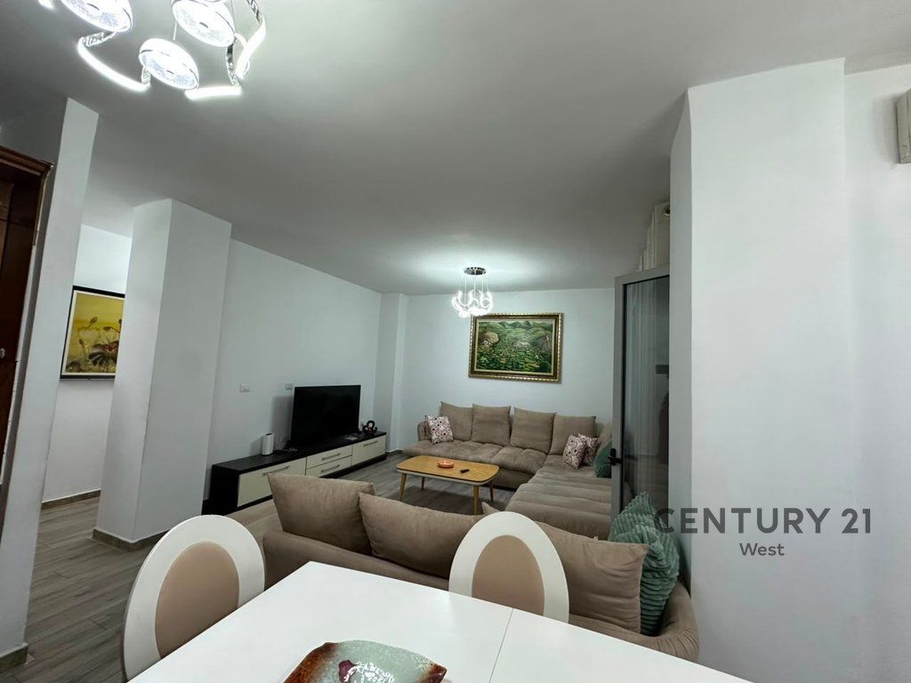 Apartament 1+1+Post Parkimi me Qira tek Selvia, Rruga e Dibres