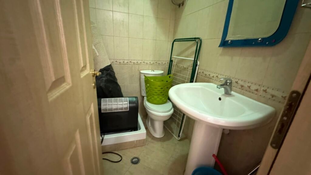Jepet apartament 2+1+2 me qira – Rruga Fotuzi