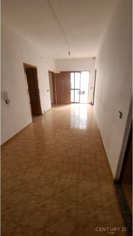 Hapësirë multifunksionale Me Qira te Globe, Tiranë - 3200€ | 600 m²
