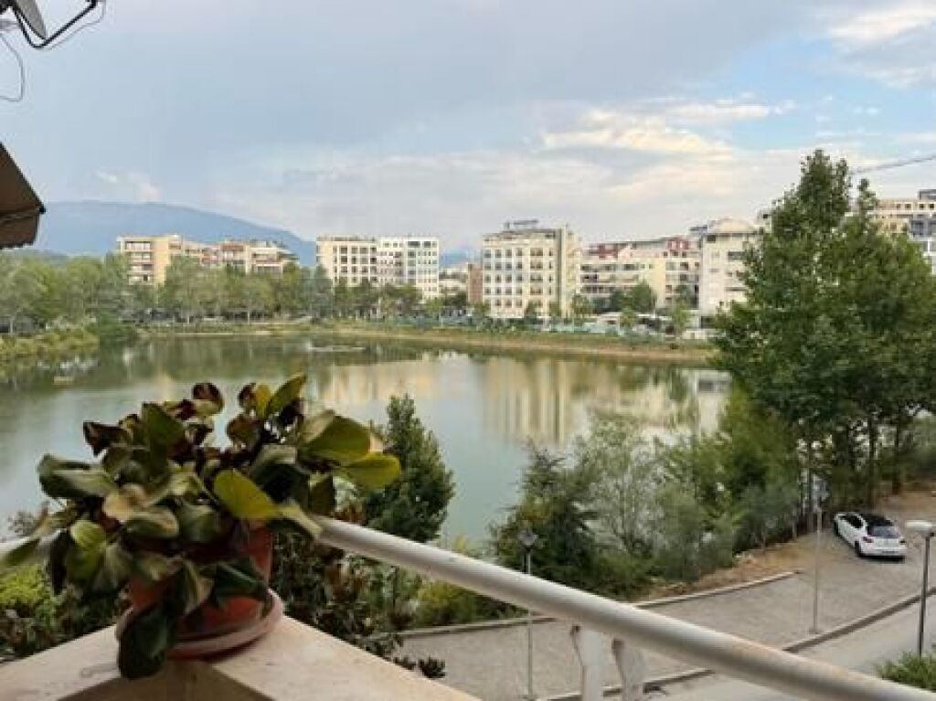 In vendita, Appartamento 2+1+2, Lago Secco, Tirana.