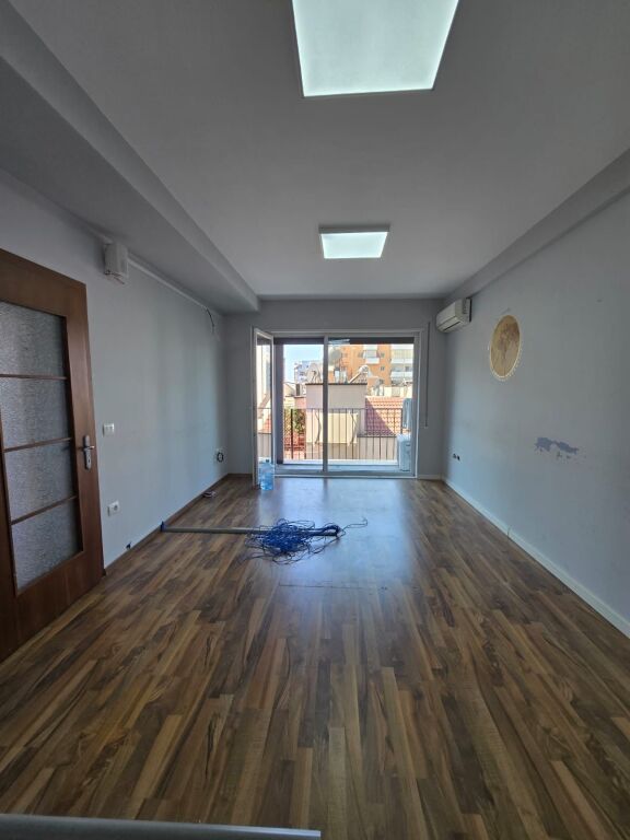 Office space for rent at 21 Dhjetori !