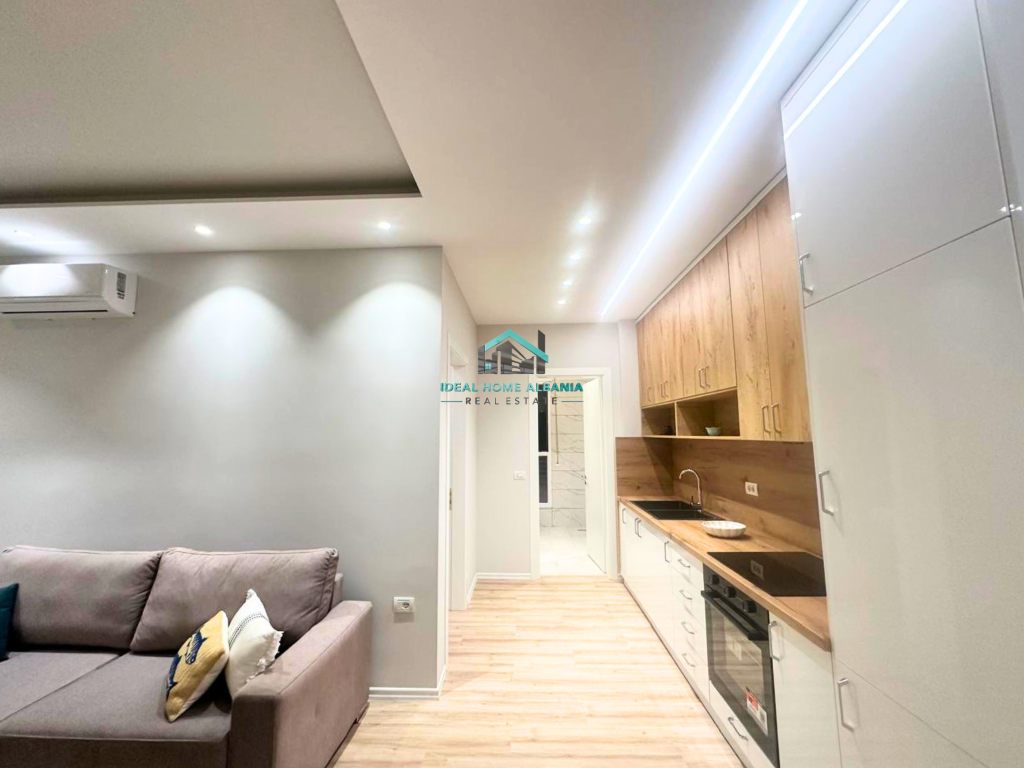 Appartamento 1+1 in affitto – Lungomare, Vlore.