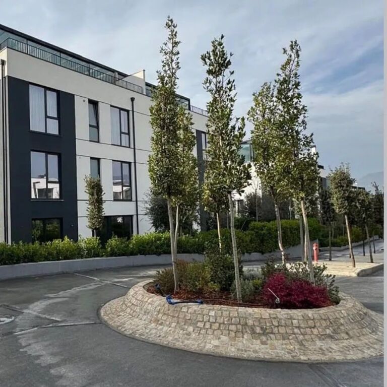 🏡 SHITET APARTAMENT 3+1 + 2 TUALETE &amp; OBORR – FOREST RESIDENCE 🌿✨
