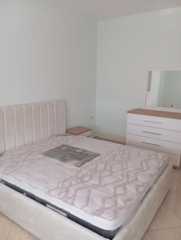 Jepet me qera apartamenti 1+1