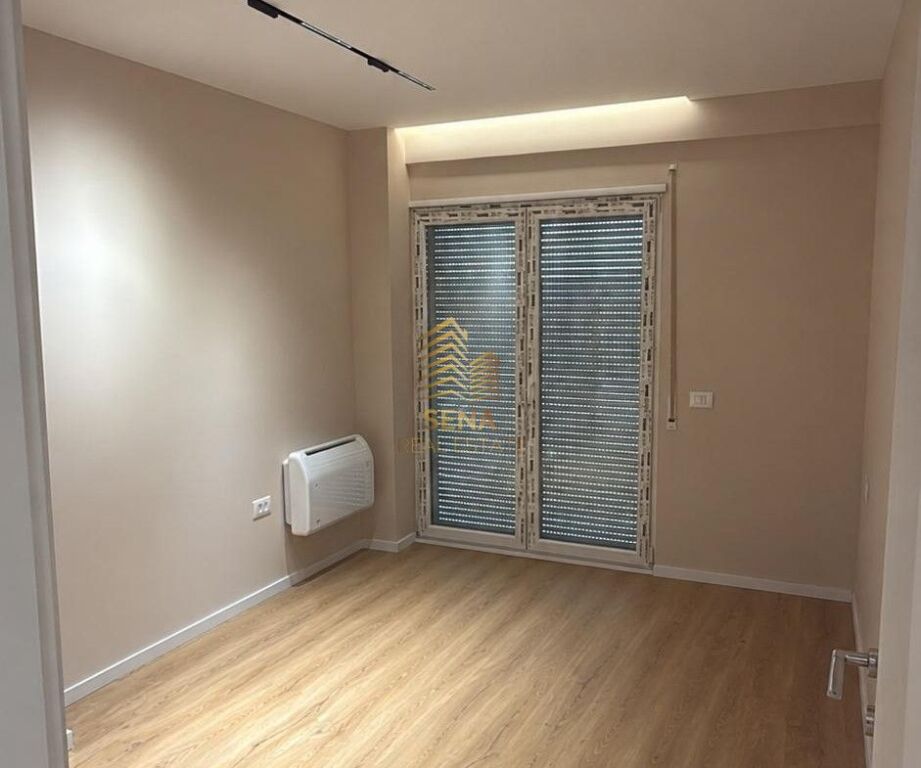 Qira, Apartament 2+1+Blk+Post Parkimi, Ish Sheshi Shqiponja, 60.000 Lek/muaj