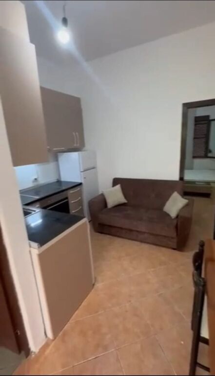 Qera | Vile 1 + 1 | Rruga Dritan Hoxha | 450 €/muaj