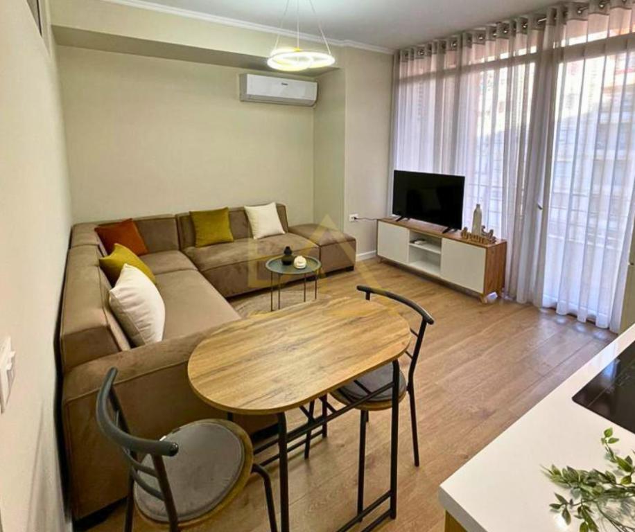 AFFITTASI APPARTAMENTO 1+1 – ASTIR, VILA L, TIRANA