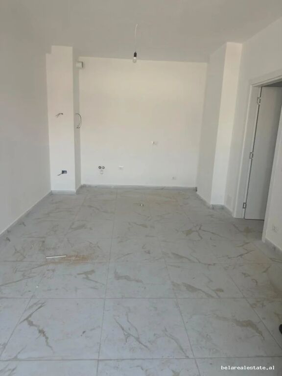 Office for rent at Univers City (ID BZ21035) Tirane